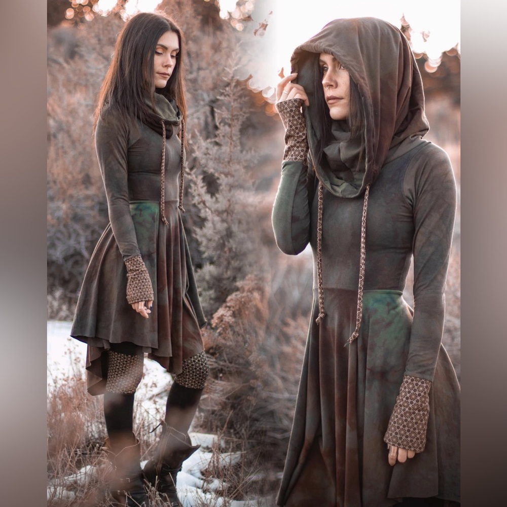 ***ISO**** Sew Much Love Wonderlust dress. Medium. In either of these colors.